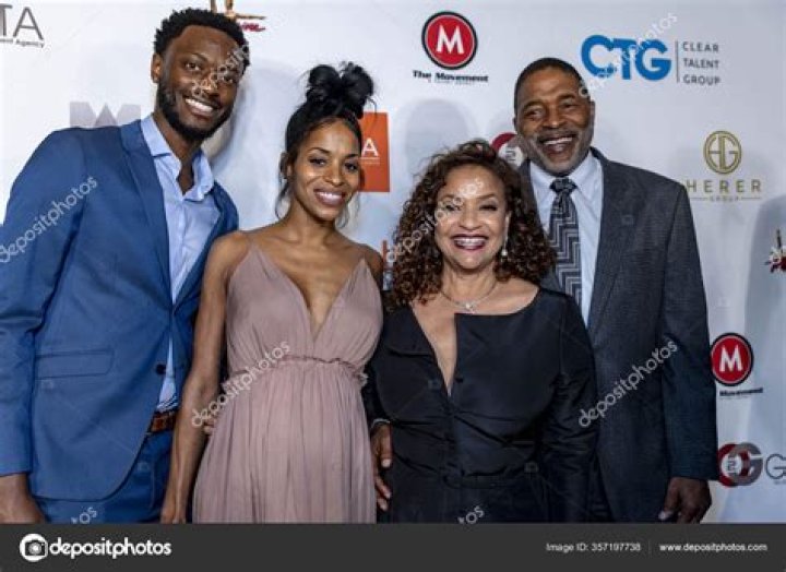 A Look Into Norm Nixon And Debbie Allen Relationship | Married Life & Kids