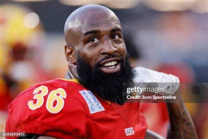 Ahmad Dixon