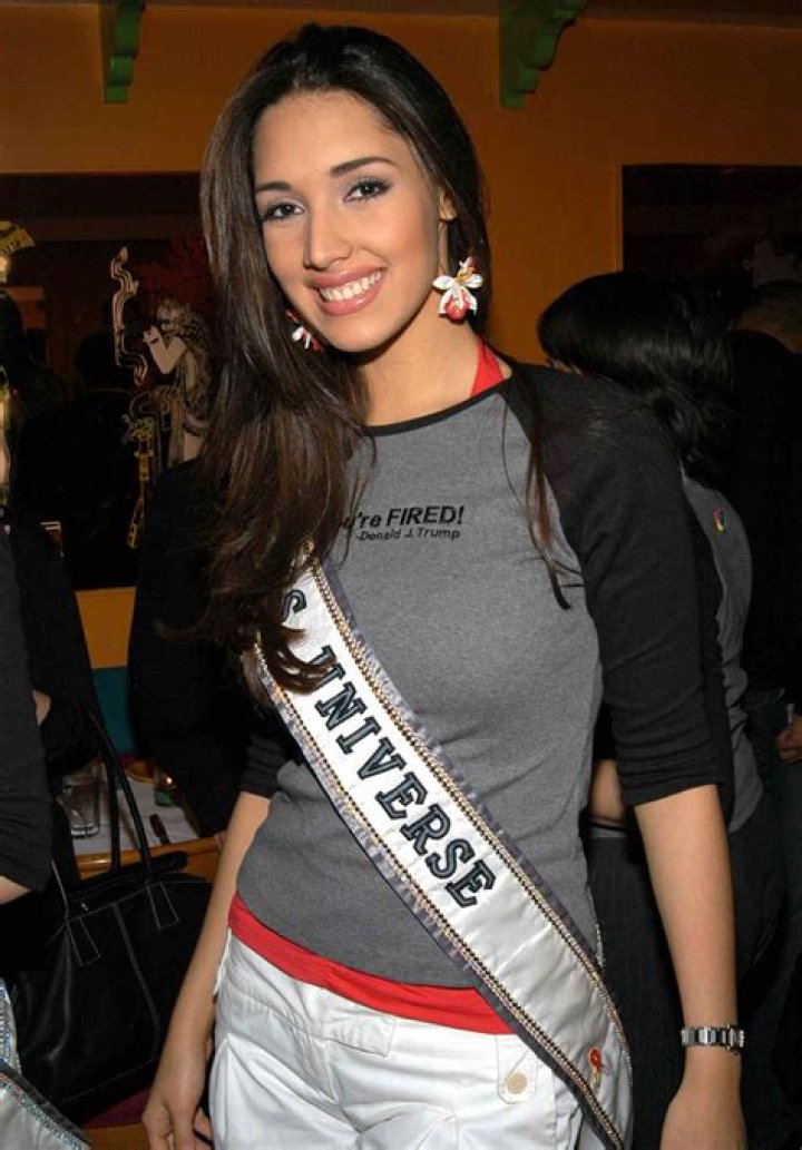 Amelia Vega