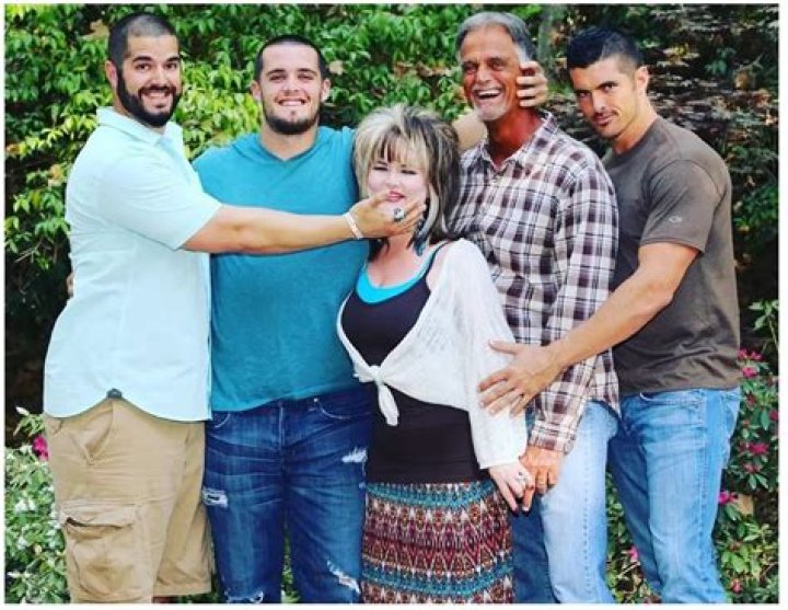 Are David Carr And Derek Carr Related? Age Difference, Family History