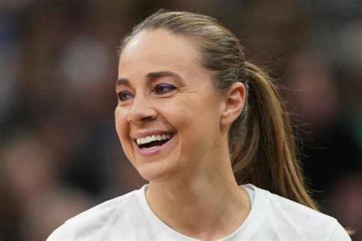 Becky Hammon- Age, Net Worth, Height, Boyfriend
