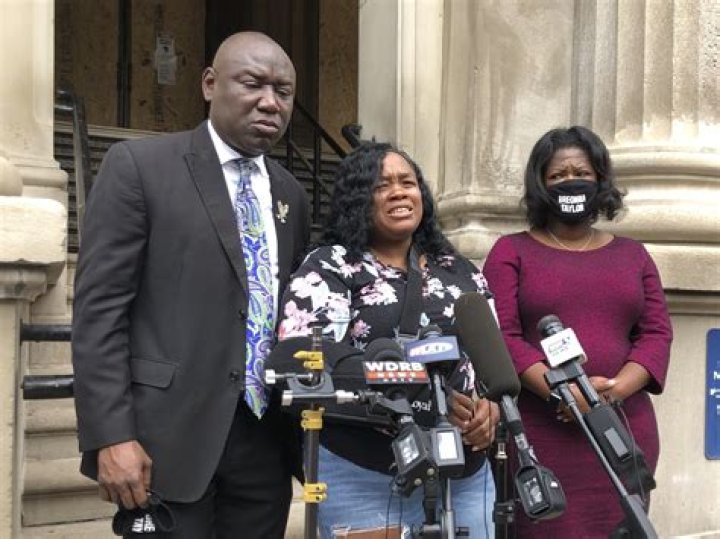 Breonna Taylor Parents: Mother Tamika Palmer and Father Everette Taylor