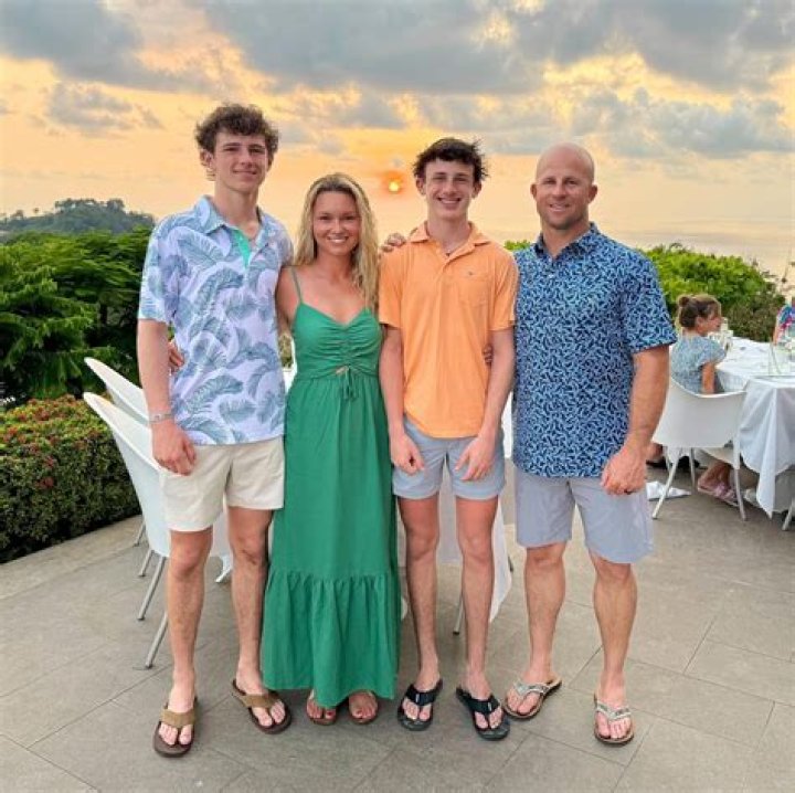 Brett Navarro | Death Cause And Family