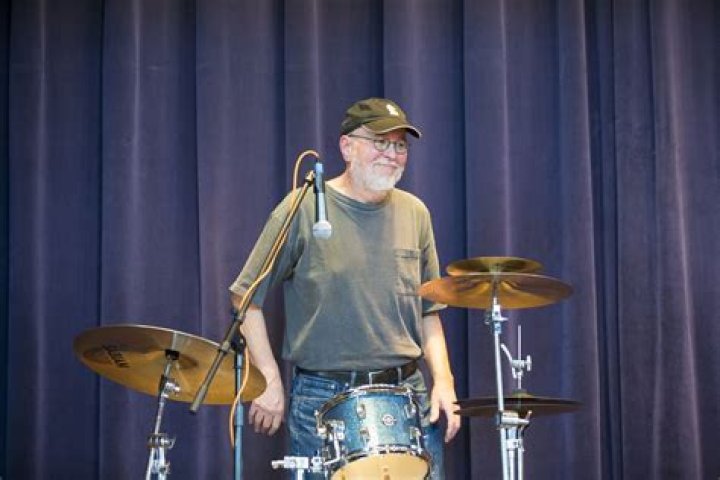Bun E. Carlos
