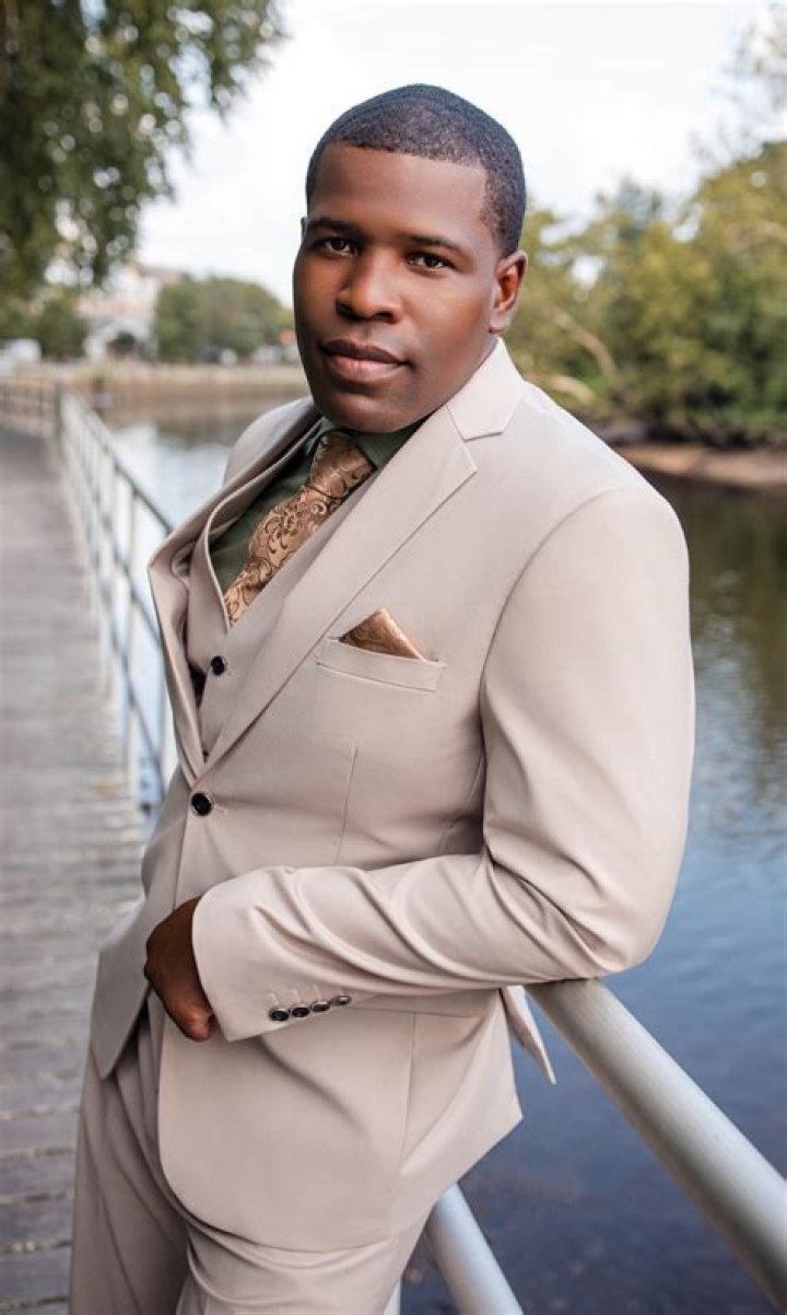 Derrick L. Thomas