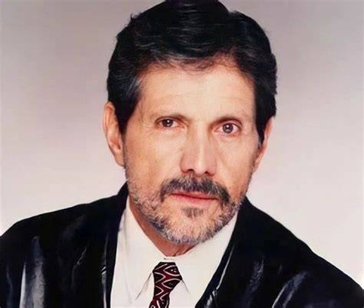 Héctor Bonilla