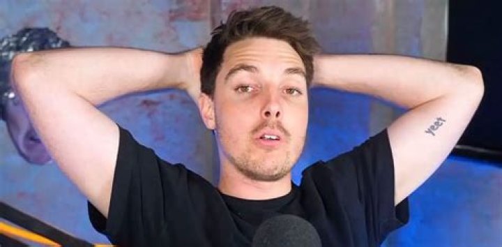 How Rich Is LazarBeam | Net Worth & Lifestyle