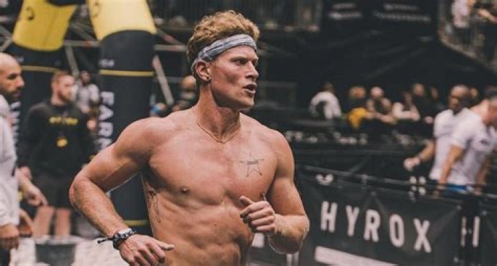 Hunter McIntyre