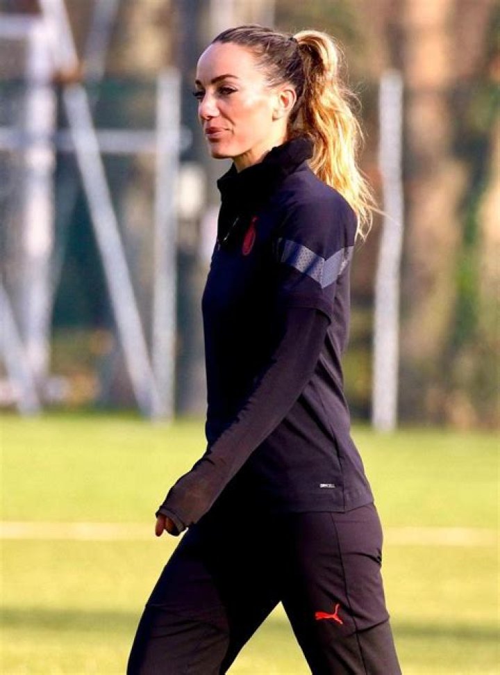Kosovare Asllani- Wiki, Height, Boyfriend, Net Worth, Career