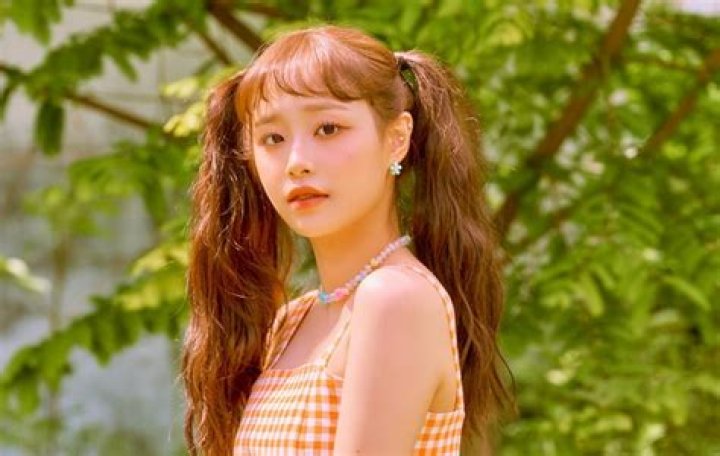 Loona’s Chuu Establish Her Own One-Man Agency Chuu Co. Ltd