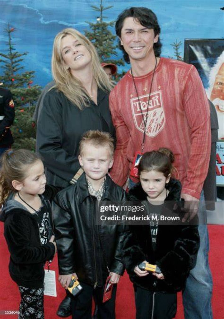 Lou Diamond Phillips Is A Father Of 4 Kids | Family And Net Worth