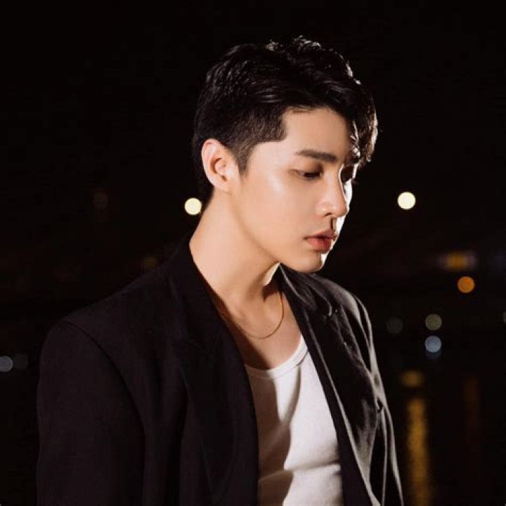 Noo Phuoc Thinh