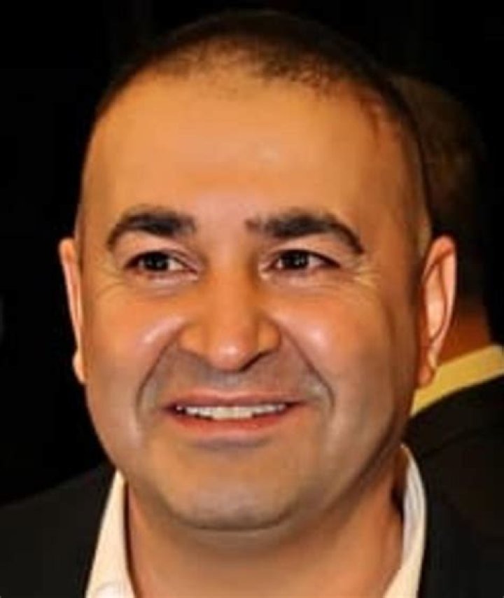 Şafak Sezer