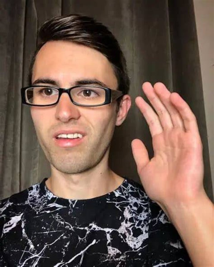 Steve Terreberry- Age, Girlfriend, Height, Net Worth