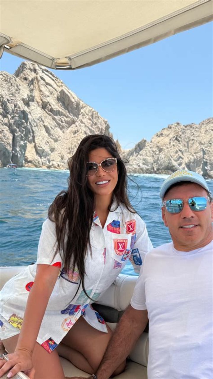 Suelyn Medeiros | Parents, Siblings And Boyfriend