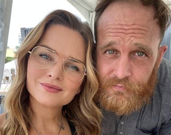 Sunny Mabrey Husband Ethan Embry, Relationship Timeline Age And Net Worth